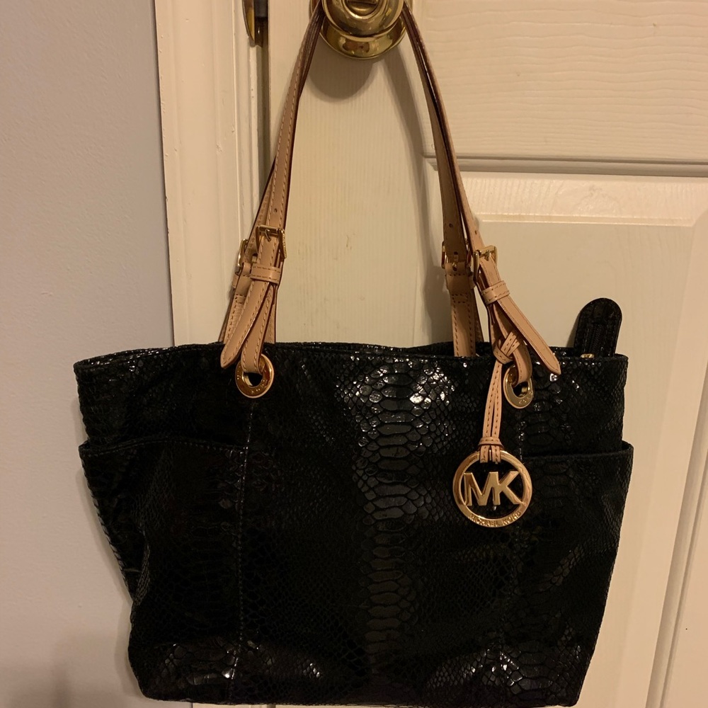 Michael Kors purse